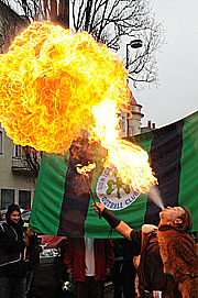 Feuerspucker (Foto: Ingrid Grossmann)